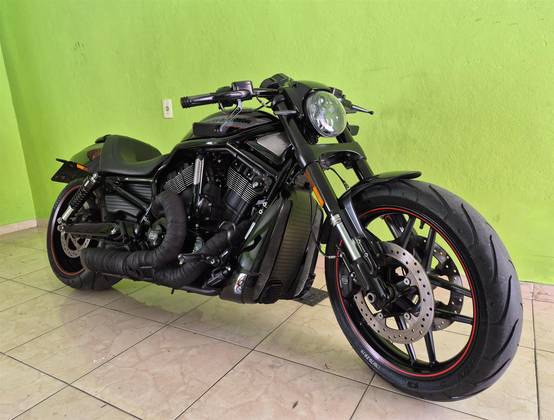 HARLEY-DAVIDSON V-ROD 10TH ANNIVERSARY EDITION 